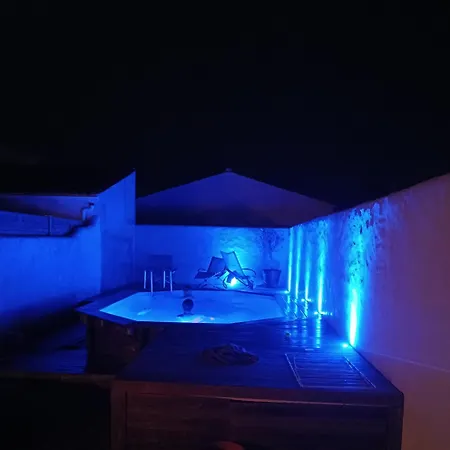 Villa Atypique Climatisee Avec Piscine Chauffee Royan