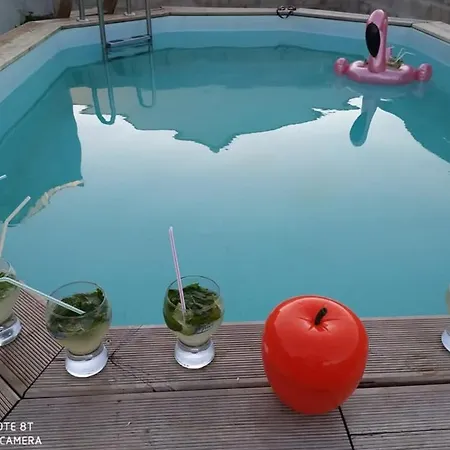 Atypique Climatisee Avec Piscine Chauffee Villa