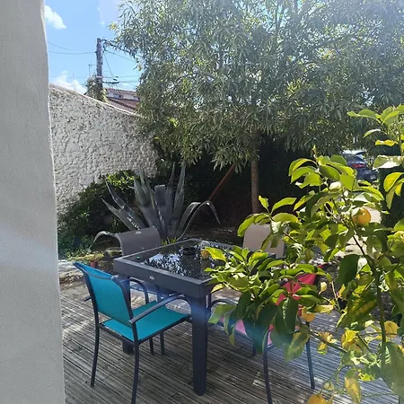 Atypique Climatisee Avec Piscine Chauffee Royan